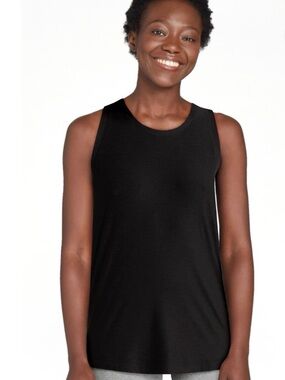 Athletic Works Women’s ButterCore Performance Tank Top.